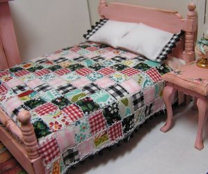 Bed Double painted Pink with Quilt
